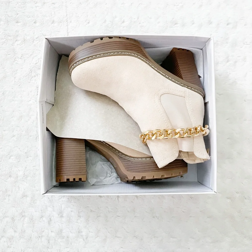 NIB- OLIVIA MILLER Chain Heel Lug Boot - Picture 2 of 16